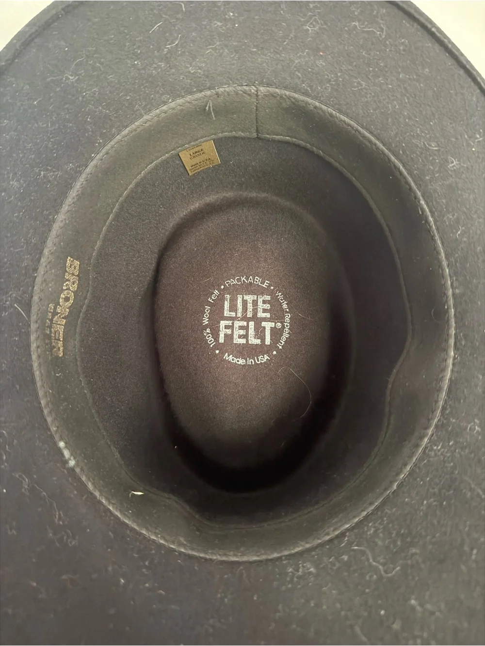 Black Wide-Brim Felt Hat with Band